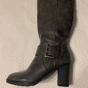 Life Stride Velocity Gray Tall Boots 7